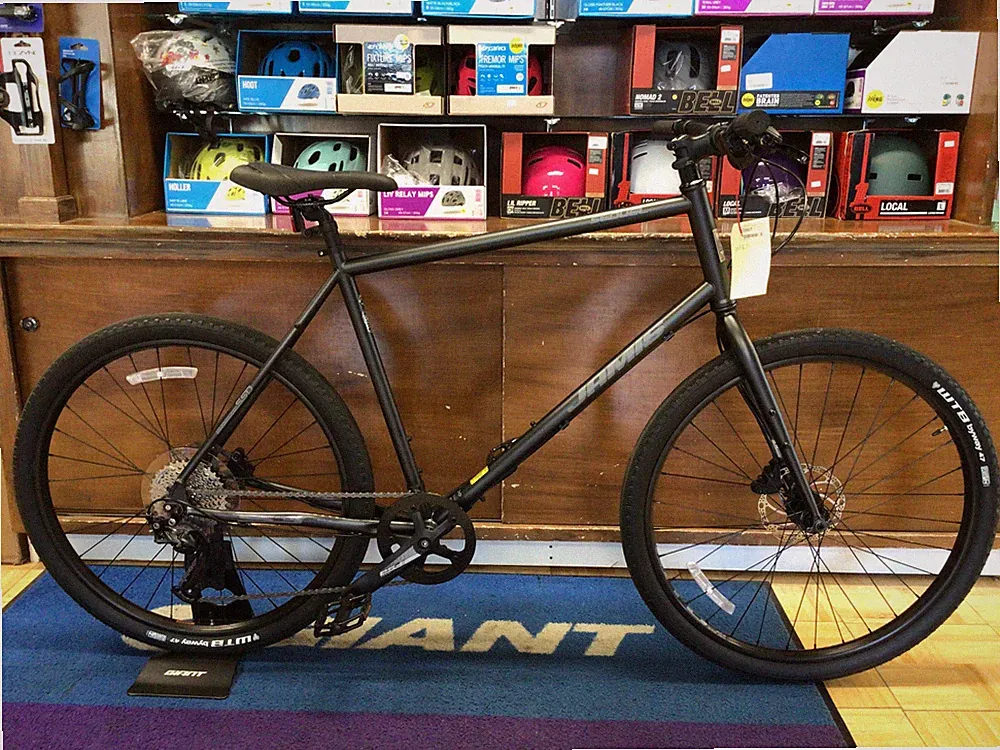 9 Speeds Adventure Bike